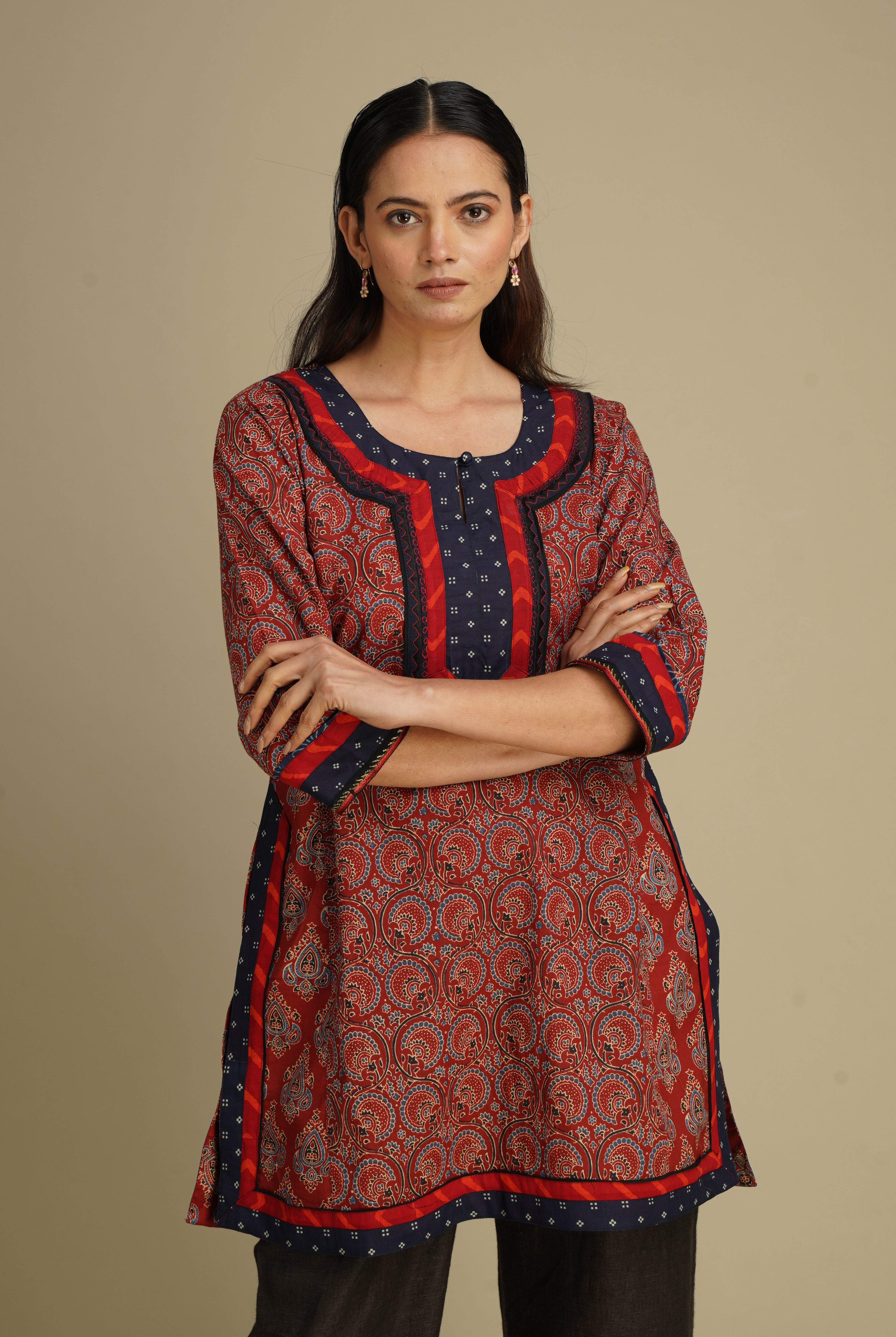 Rozana Kurti Maroon Indigo – Sampada