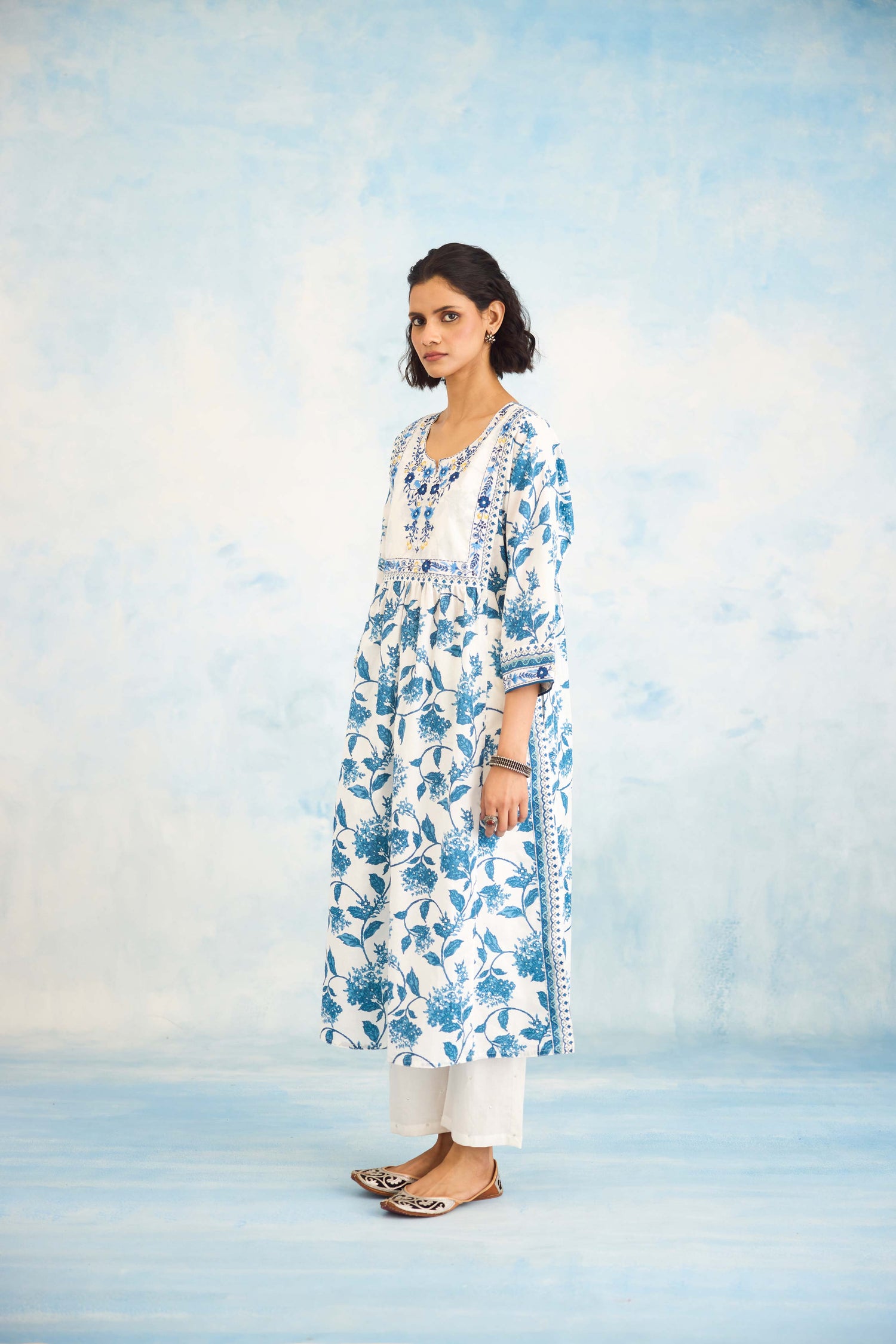 Meera Kurta White Blue (9925481726251)