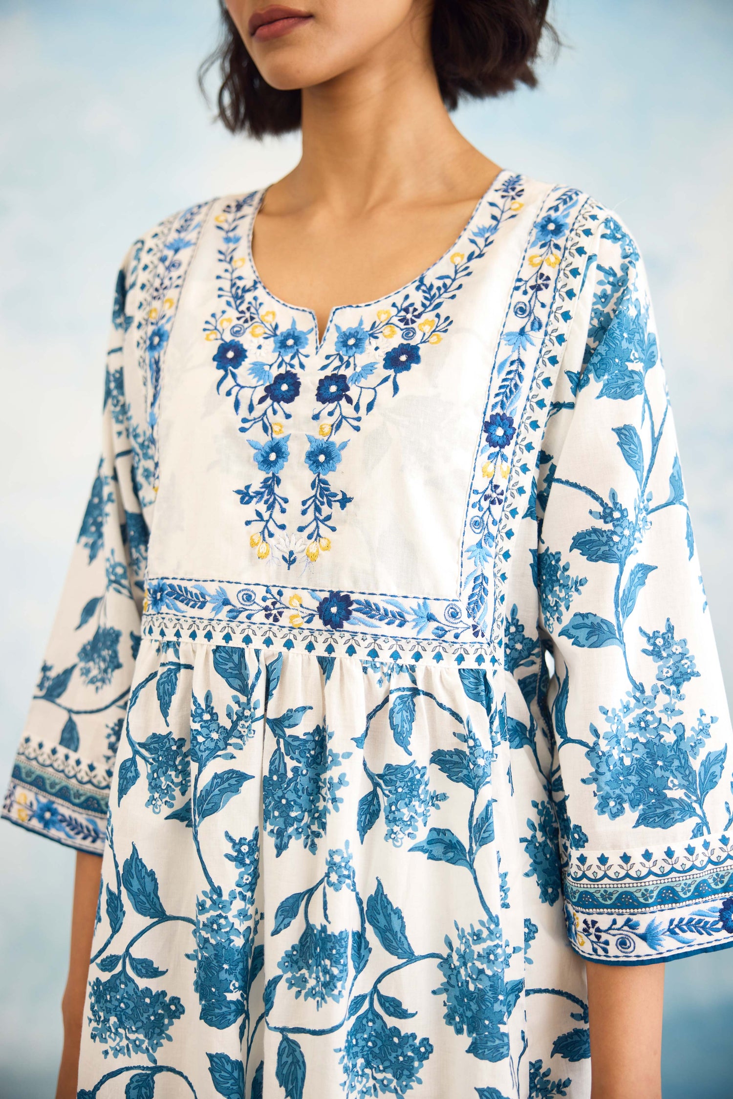 Meera Kurta White Blue (9925481726251)