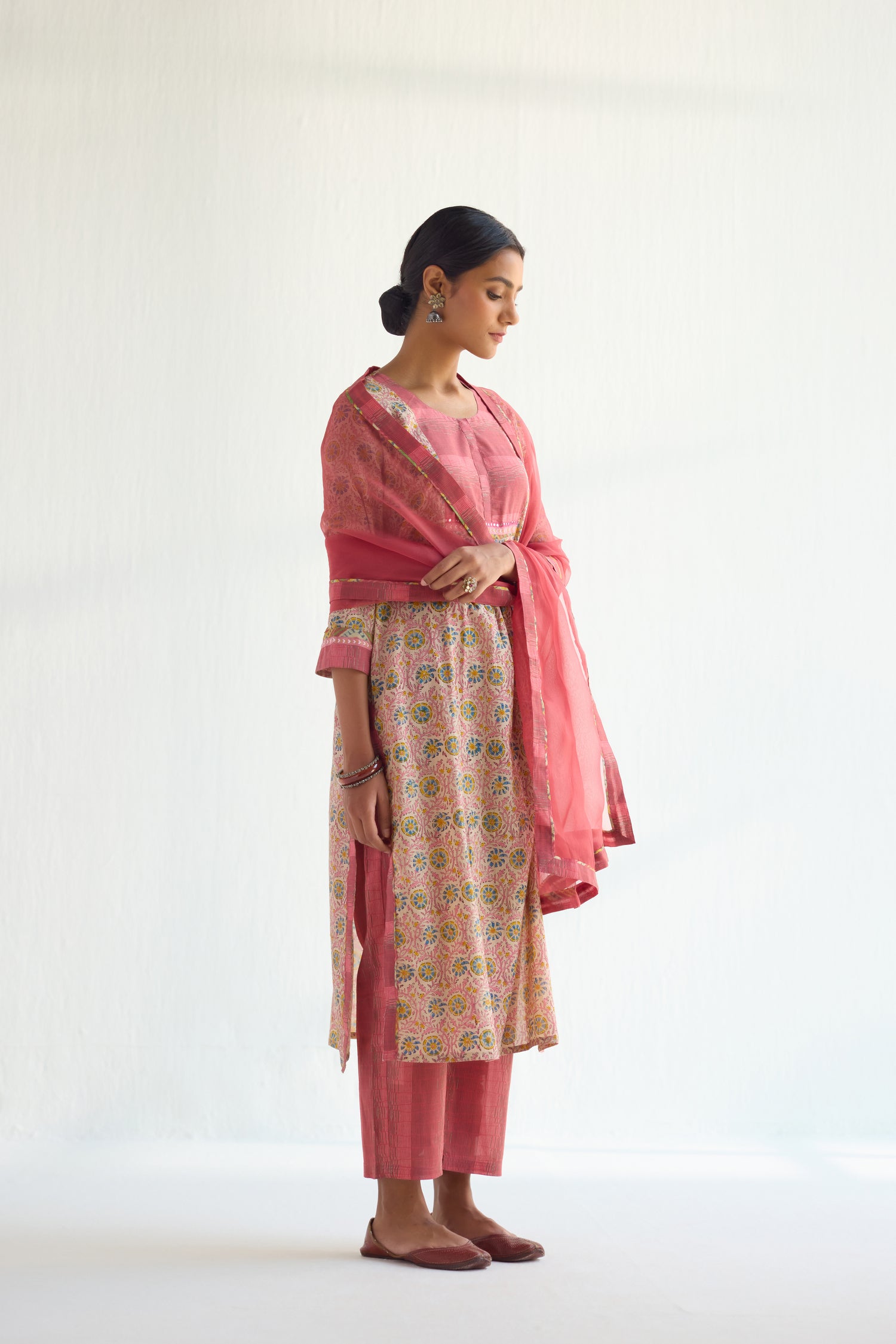 Anandi Kurta Beige Blush (9451331551531)