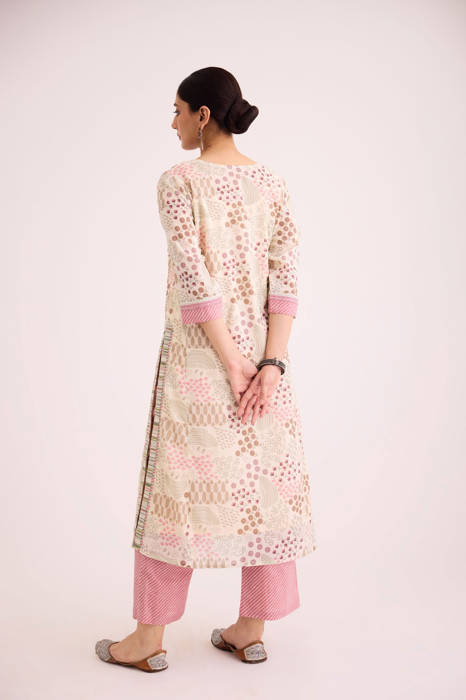 Rozana Kurta White Pink (9627152154923)