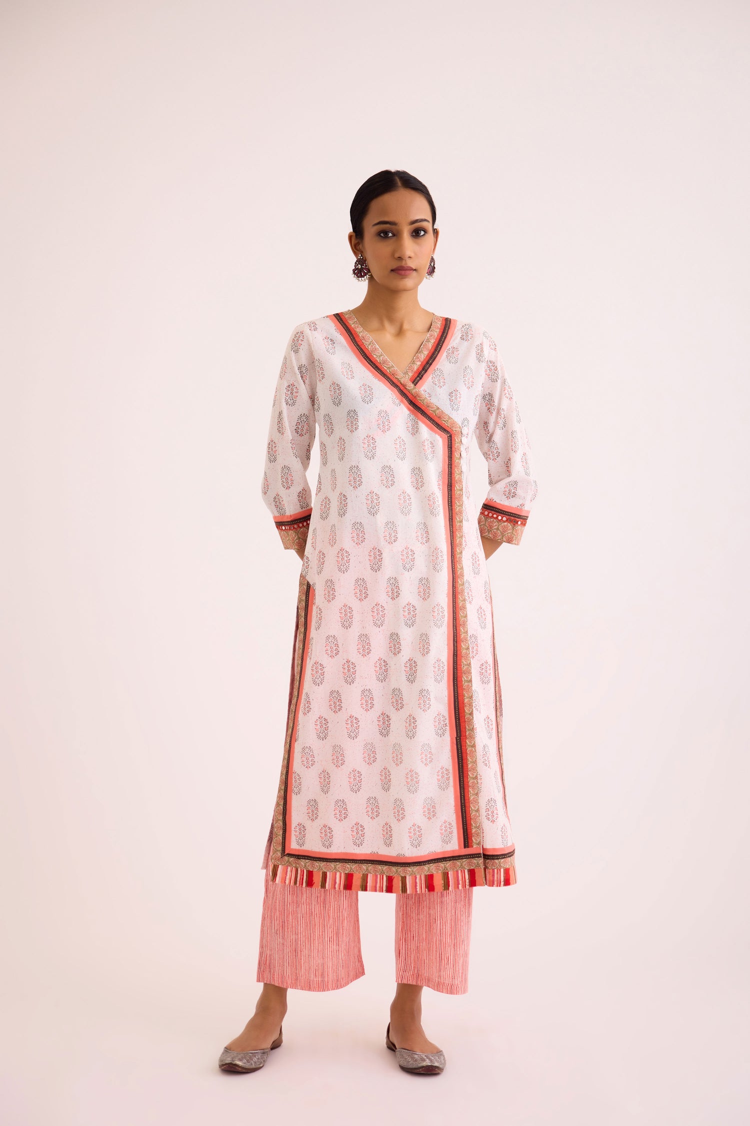 Rozana Kurta White Peach (9609935814955) (9609937027371)