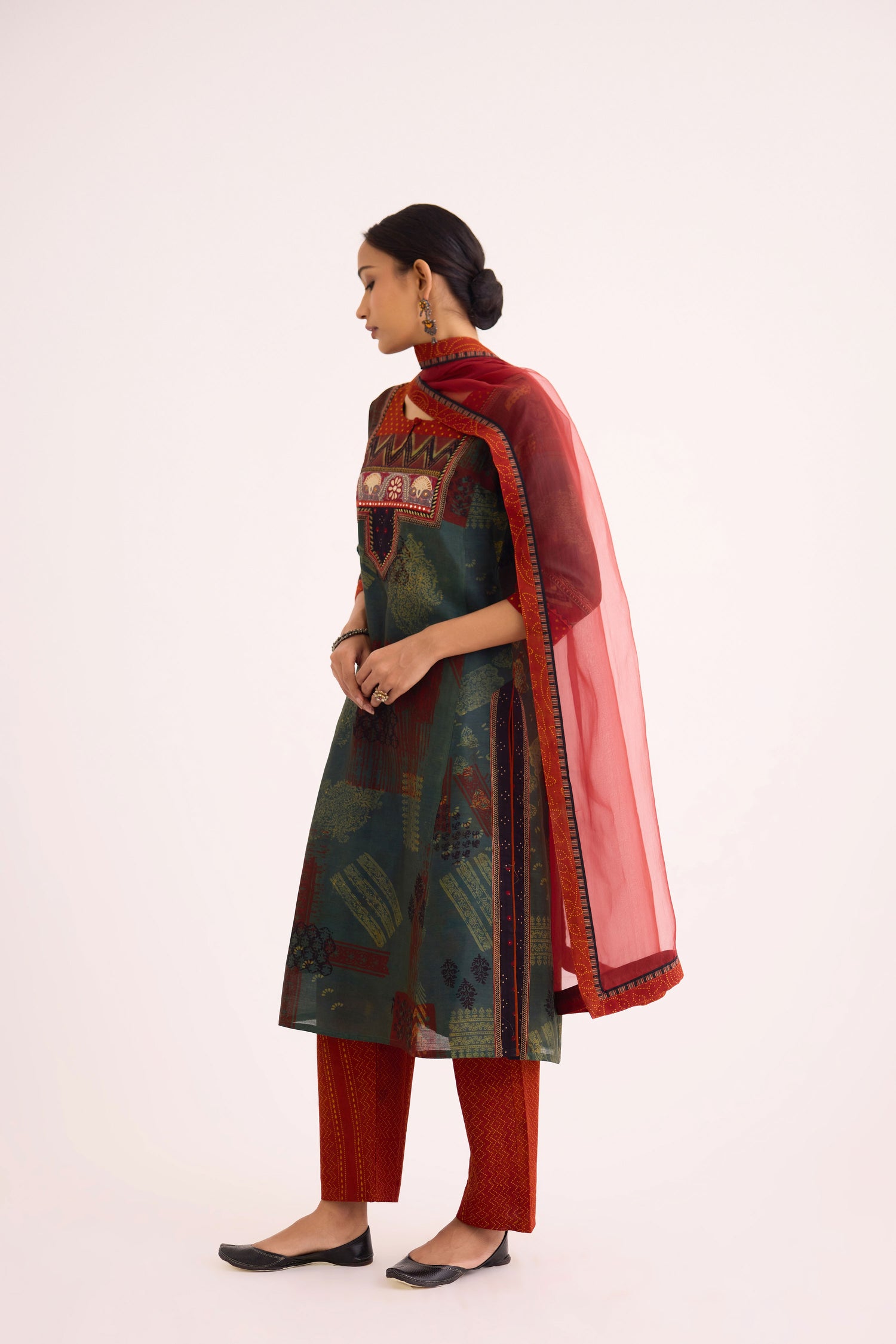 Rozana Kurta Green Rust (9620142981419) (9620152680747) (9620163133739)