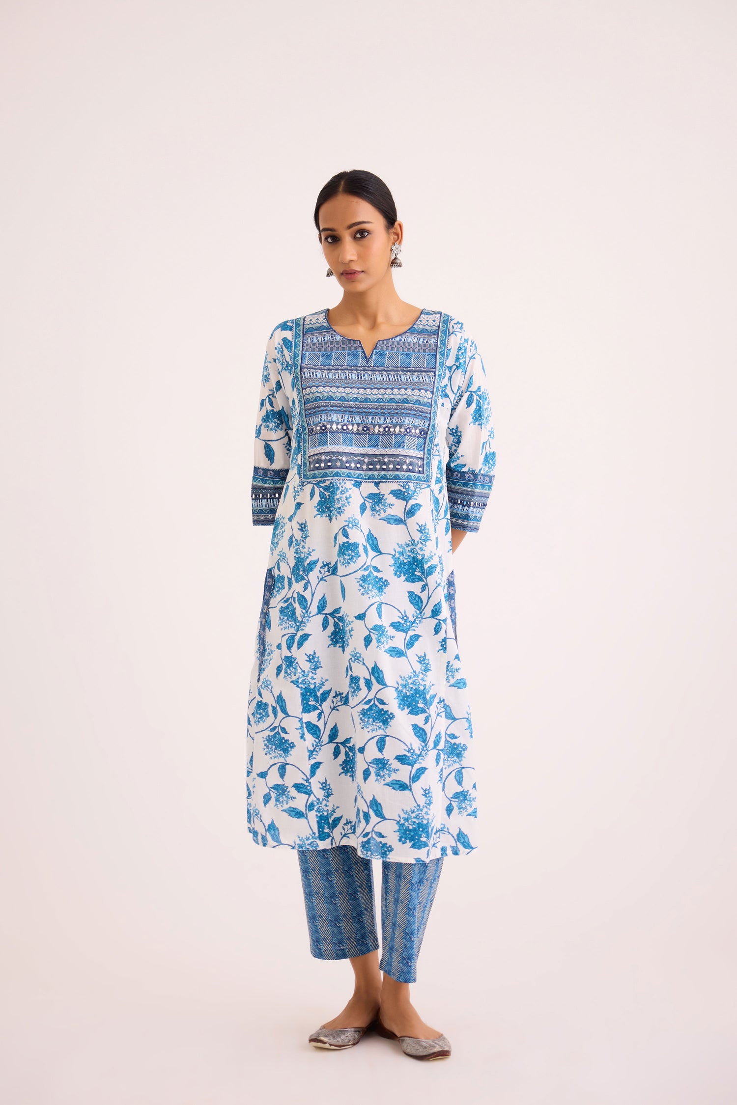 Navya Kurta White Blue (9624564433195)