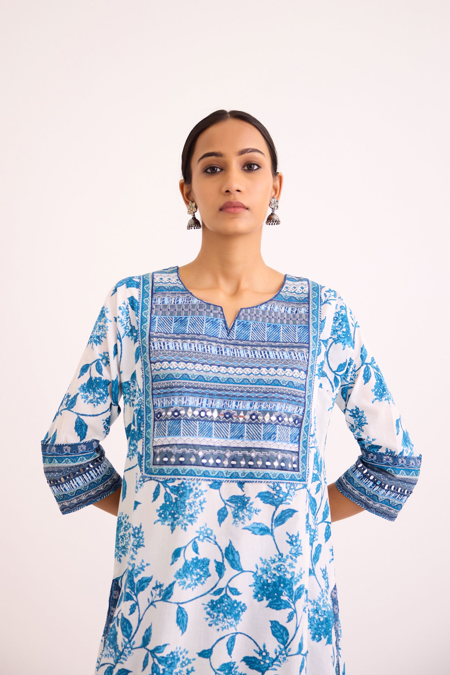 Navya Kurta White Blue (9624564433195)