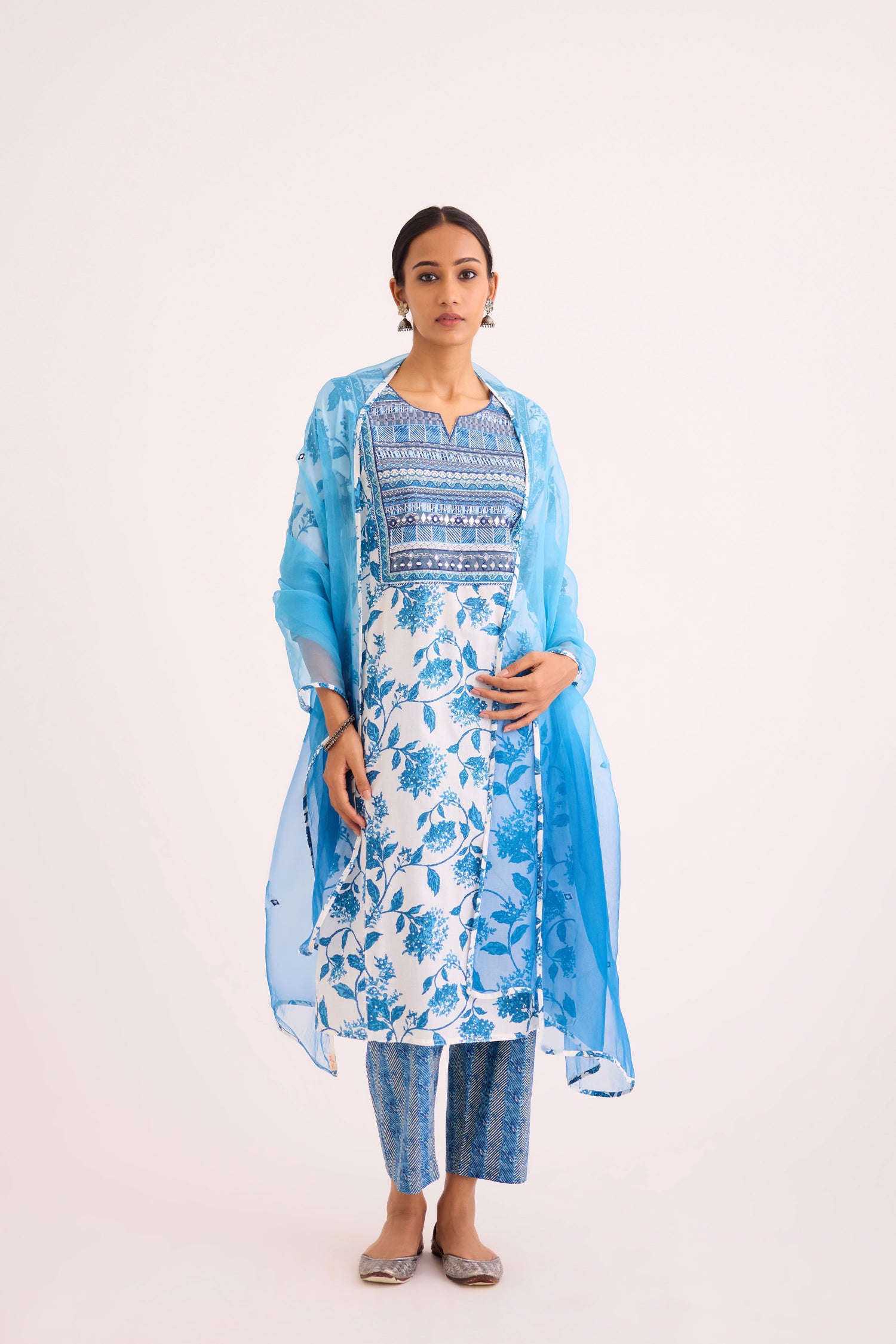 Navya Kurta White Blue (9624564433195)