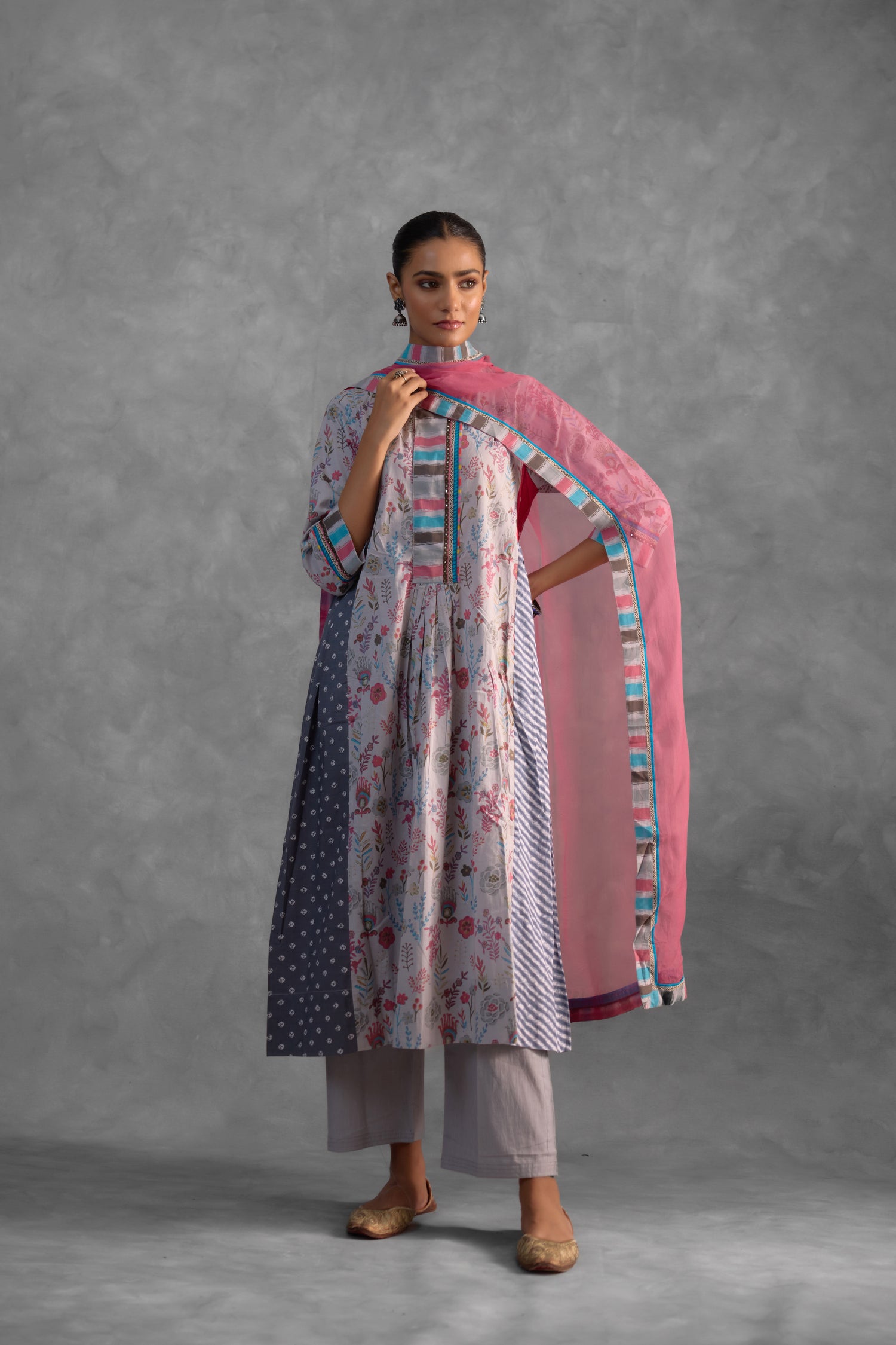 Medh  Dupatta Pink (9838425932075)