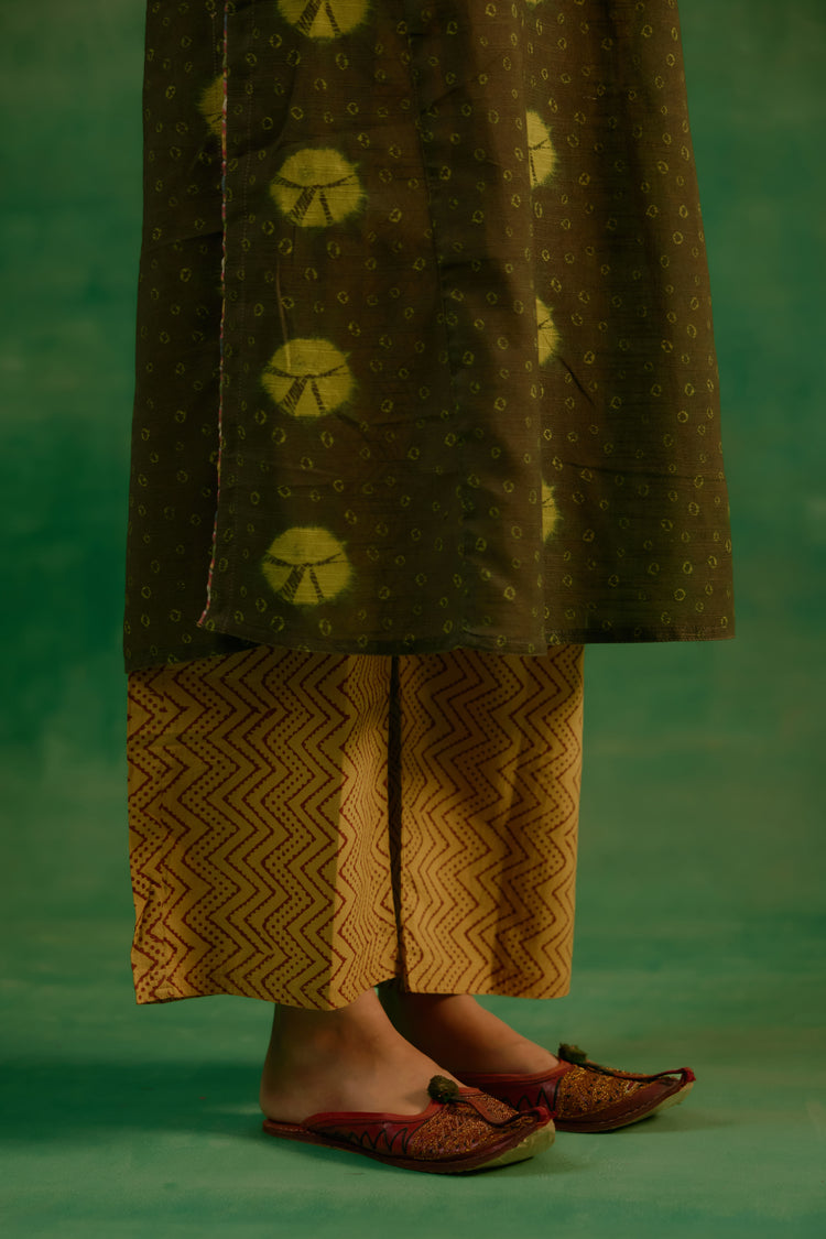 Rozana Pant Ochre (9819936489771)