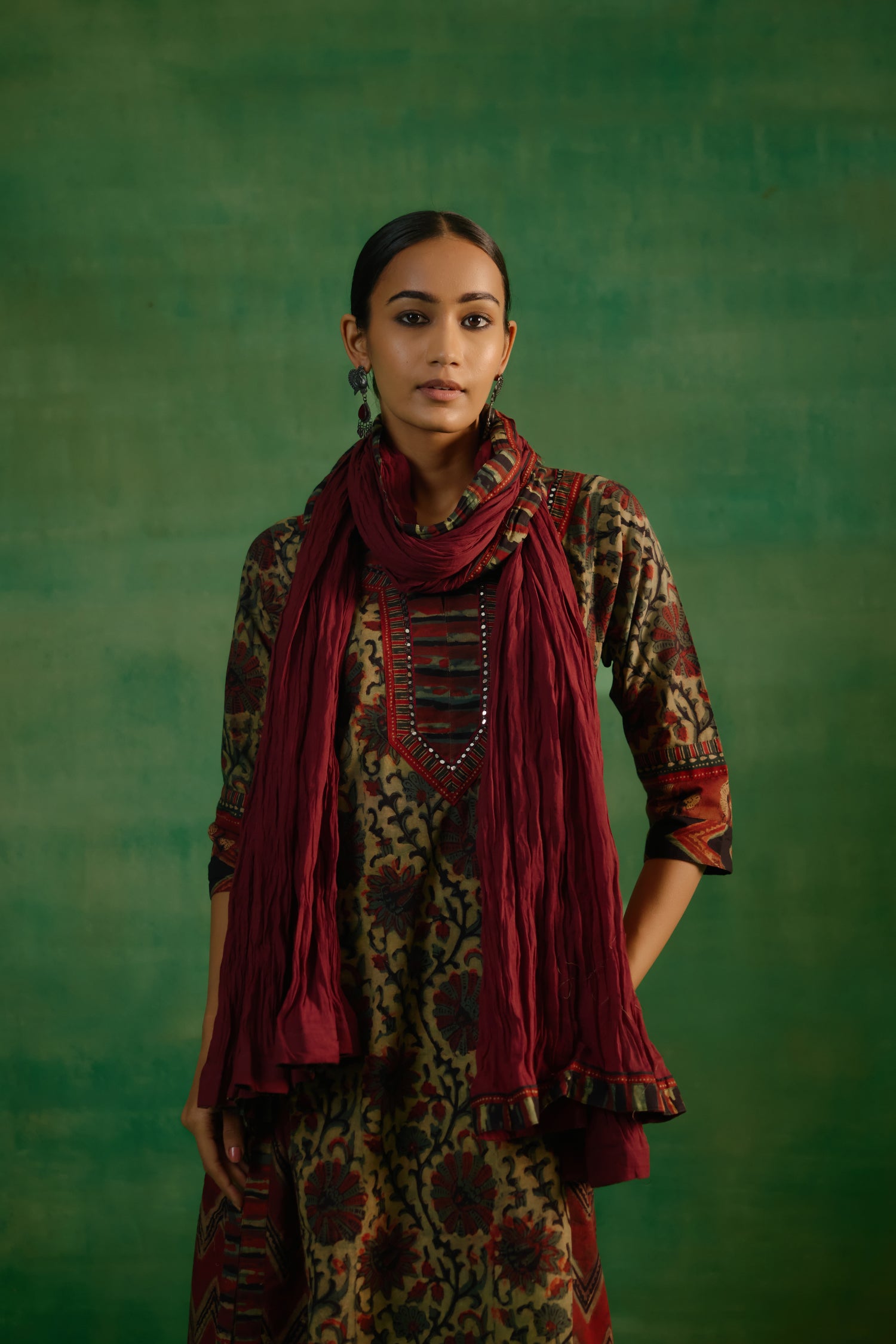 Rozana Crinkled Dupatta Maroon (9821039526187)