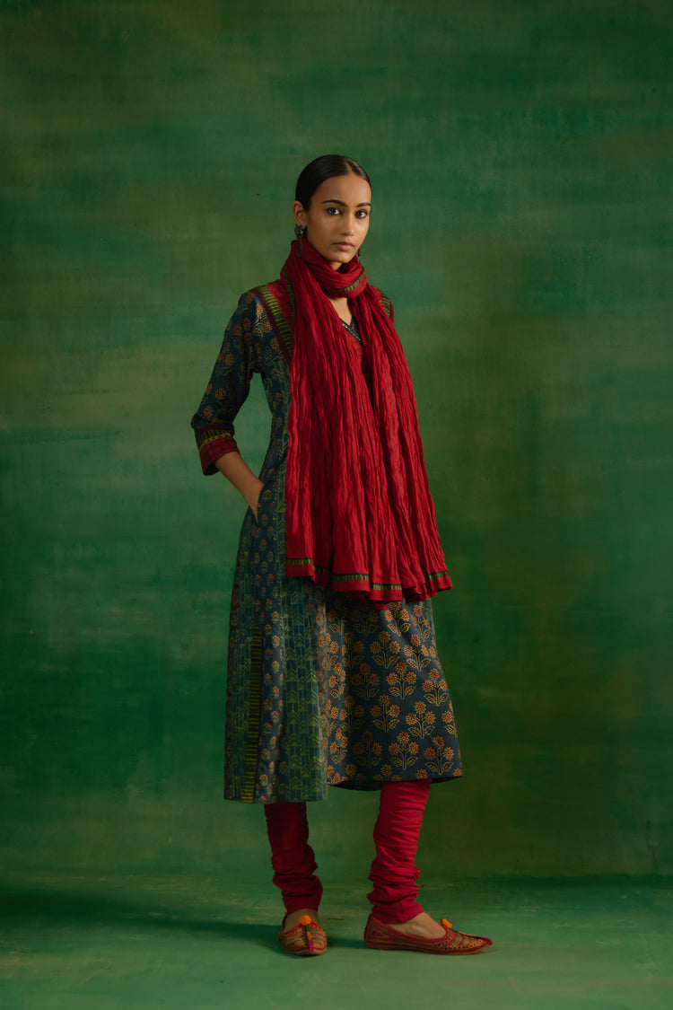 Rozana Crinkled Dupatta Maroon (9821000827179)