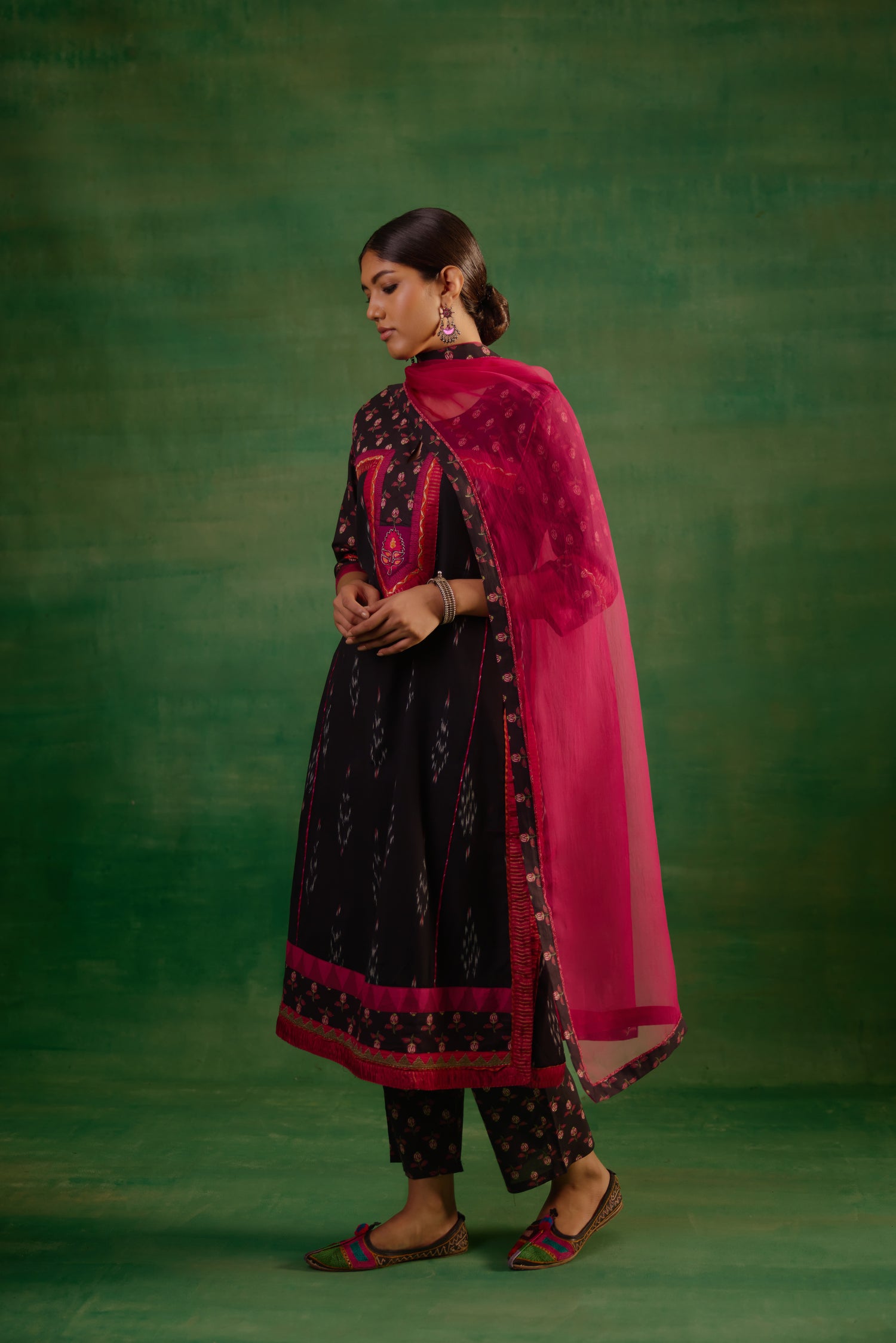 Miran Kurta Black (9819943108907)