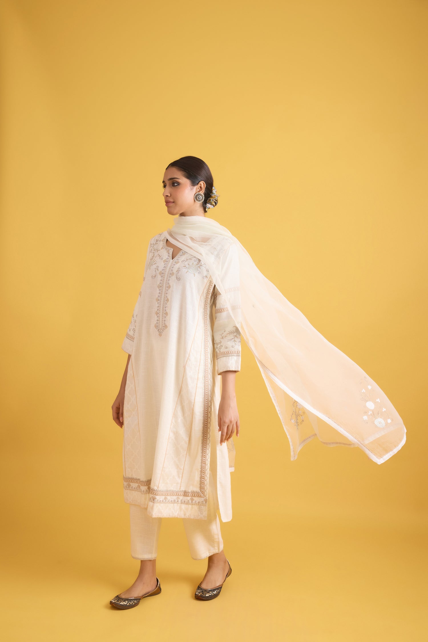 Bagh Kurta Cream (9725653516587)