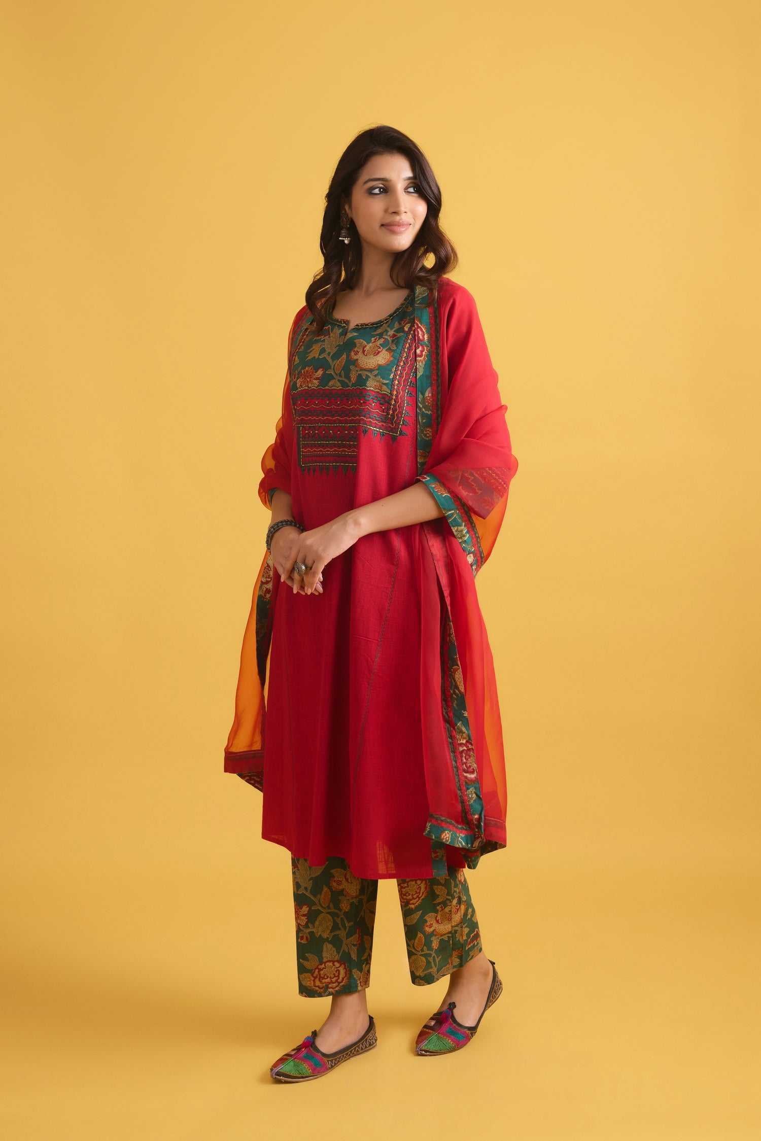 Medh Dupatta Red (9707176165675)