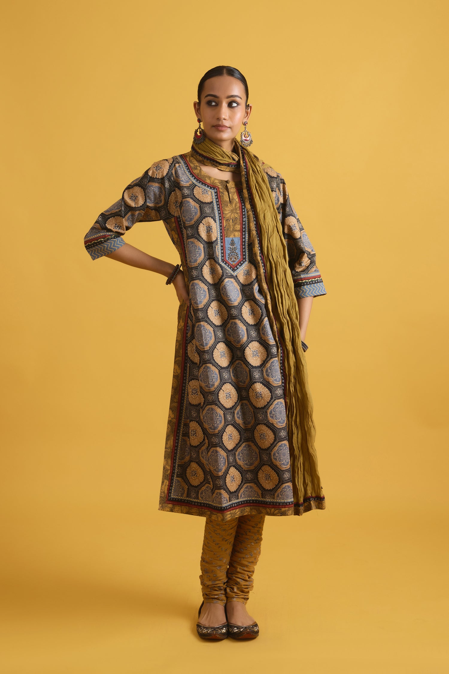 Anu Kurta Black Beige (9699913204011)