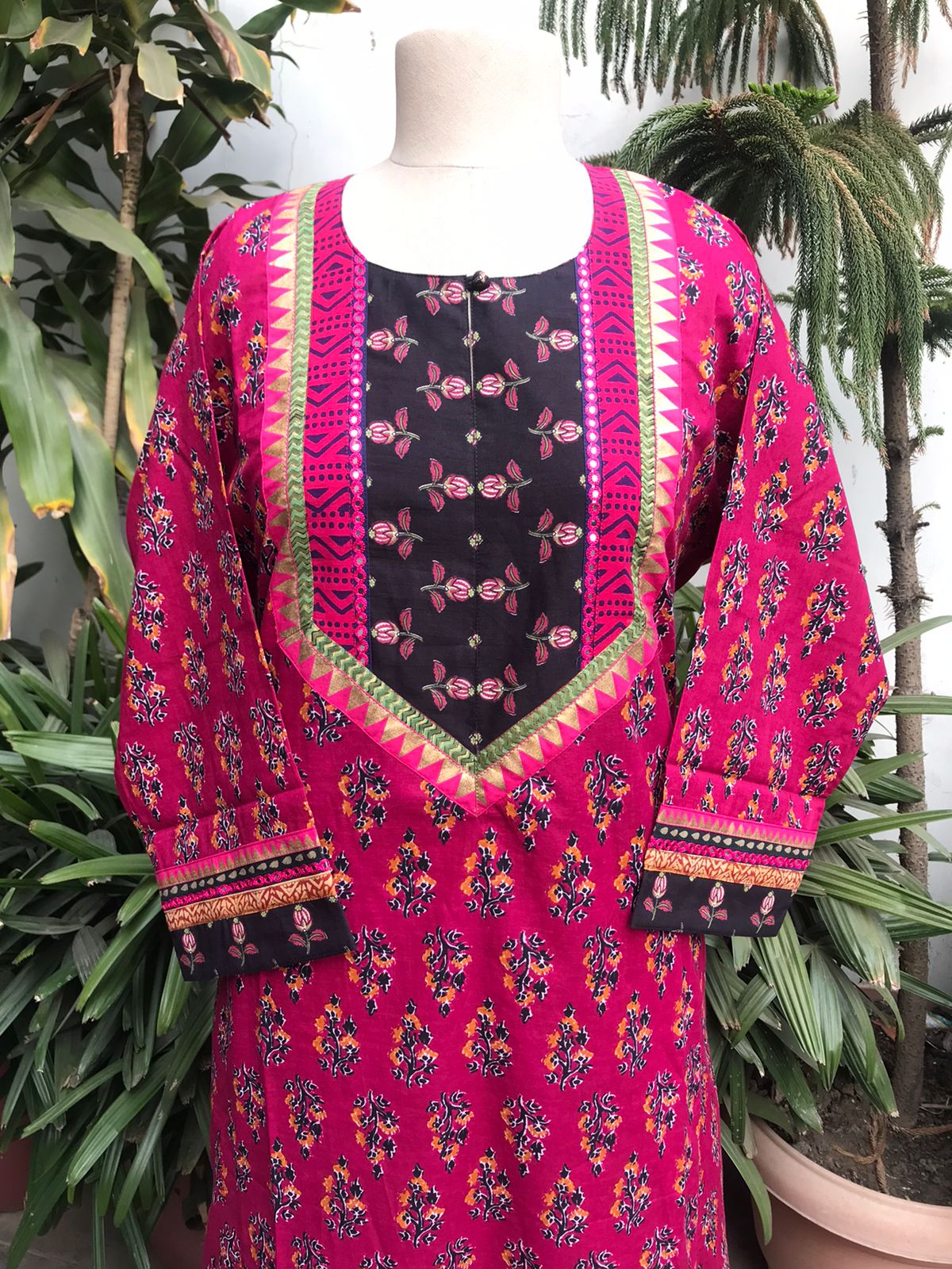 Rozana Caftan Pink Black Mustard (9859601236267) (9859602972971) (9859603366187)